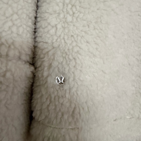 Lululemon Cinchable fleece zip size 6 color bone - Picture 5 of 9